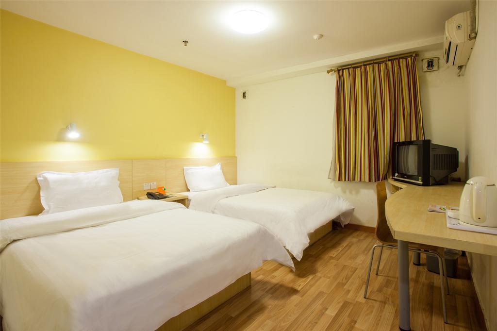 7Days Inn Xi'An Changying Road Room photo